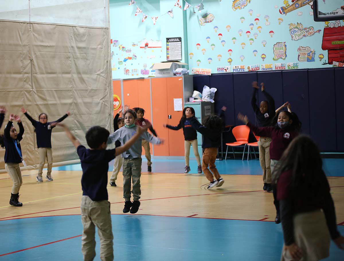 HSA McKinley Park Elementary School Students in a science fair.